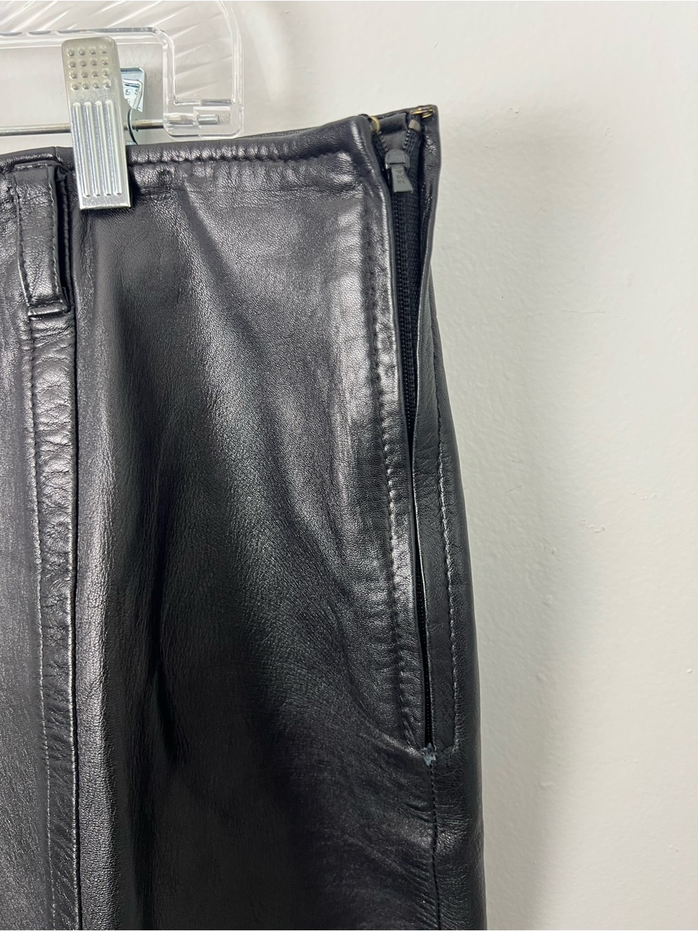 Vintage Liz Claiborne Black Leather Mini Skirt - Picture 2 of 4